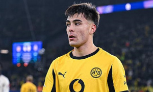 Chelsea bất ngờ triệu hồi Anselmino khiến Dortmund phẫn nộ