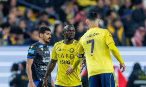 Cristiano Ronaldo kém duyên trong ngày Al Nassr thắng nhọc