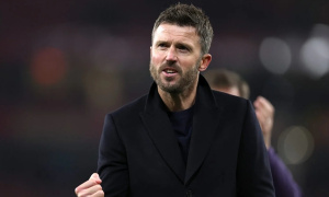 Sự im lặng của Carrick là chiến thắng lớn hơn 2 trận thắng của MU