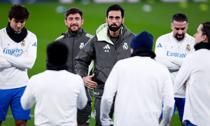 Arbeloa xóa bỏ quy tắc của Alonso trước đại chiến Benfica