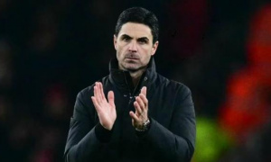 Danh hiệu lớn là tấm khiên duy nhất bảo vệ Arteta lúc này