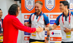 HLV Polking đặt mục tiêu thắng Selangor để đi tiếp