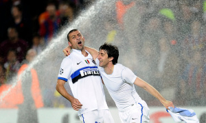 Mourinho và chiếc xe bus vĩ đại nhất lịch sử Camp Nou