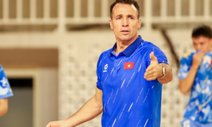 HLV futsal Việt Nam không phục tấm thẻ đỏ của học trò