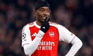 Mất bóng 24 lần, Madueke nên ngồi dự bị trận gặp Leeds