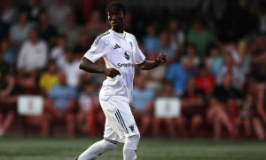 MU đưa 'tiểu Yaya Toure' sang Thụy Sĩ tu nghiệp