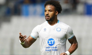 Nguyễn Xuân Son bùng nổ với 8 bàn thắng chỉ sau 5 trận