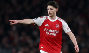 Rào cản để Declan Rice sánh ngang Gerrard và Lampard