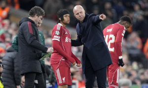 Arne Slot khẳng định Liverpool không được phép mắc sai lầm