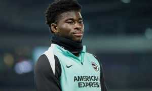 MU phá két tranh Carlos Baleba với Chelsea