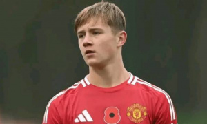 Carrick tìm ra 'bản sao Pedri' ở lò đào tạo MU