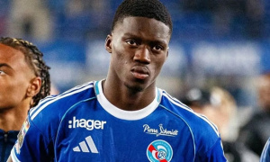 Chelsea triệu hồi Mamadou Sarr để gia cố hàng thủ