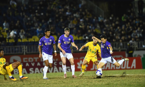 HLV Văn Sỹ Sơn nhận hết trách nhiệm sau thất bại của SLNA