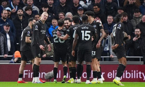 Tottenham thủng lưới sớm sau sai lầm tai hại của Bissouma