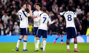 Solanke tỏa sáng buộc Guehi đốt lưới nhà Man City