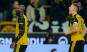 Guirassy lập cú đúp giúp Dortmund bám đuổi Bayern