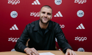 CHÍNH THỨC: Thủ môn ĐT Indonesia gia nhập Ajax