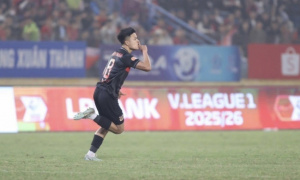 Sao Việt kiều Ninh Bình ghi điểm với HLV Kim Sang-sik