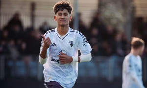 Carrick gọi thần đồng 15 tuổi JJ Gabriel lên đội một MU