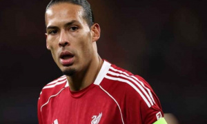 Van Dijk phủ nhận tin đồn rạn nứt nội bộ Liverpool
