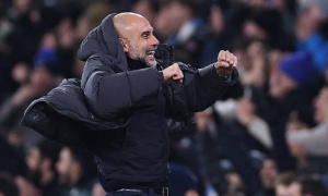Pep Guardiola ăn mừng cuồng nhiệt khi Man City vào chung kết