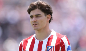 Julian Alvarez là sự nâng cấp bắt buộc cho hàng công Arsenal