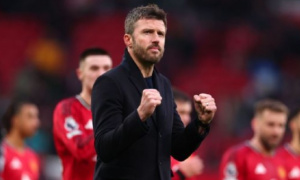 Carrick phớt lờ tin đồn để cùng Man Utd bứt phá
