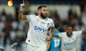 Benzema nổi đóa phóng viên khi bị hỏi xoáy đội bóng cũ