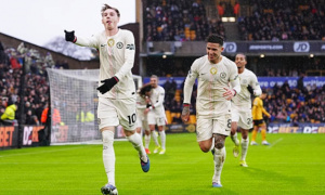 Palmer lập hat-trick đưa Chelsea áp sát Man Utd