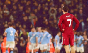 Bị Neville chê là cậu bé, Florian Wirtz lột xác ngoạn mục