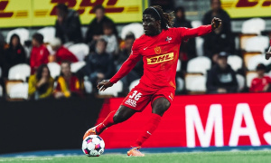 Man Utd và Arsenal tranh 'Essien mới' giá 25 triệu euro