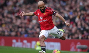 Carrick và bài toán thoát khỏi cái bóng của Solskjaer