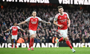 10 điểm nhấn NHA cuối tuần qua: Liverpool 'tự sát', Gyokeres thăng hoa