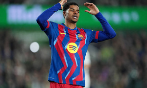 Bóng ma chính trị Barcelona đe dọa giấc mơ của Rashford