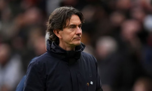 Thomas Frank ủng hộ CĐV Spurs hát tên Pochettino