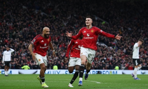 Sesko đá chính là chìa khóa để Carrick giải mã West Ham