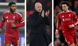 Canh bạc nhân sự của Slot tại pháo đài Sunderland