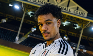 Pep Guardiola nói lý do bán Oscar Bobb cho Fulham