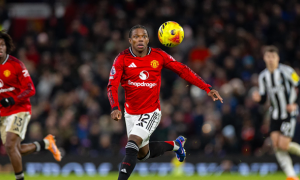 Sunderland nhắm chiêu mộ Malacia miễn phí