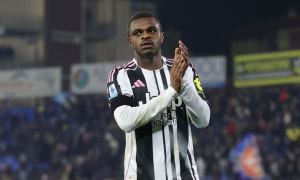 Man Utd cử người xem giò Pierre Kalulu