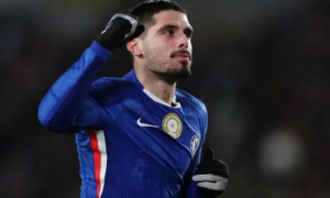 Pedro Neto hạnh phúc tột độ sau cú hat-trick