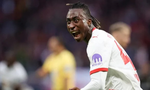 Tin đồn chuyển nhượng tối 14/2: MU tranh báu vật 100 triệu; Derby Milan vì McKennie