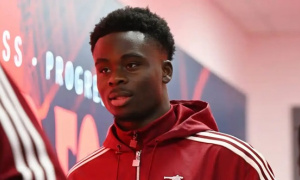 Calafiori chấn thương, Saka bất ngờ đá chính trước Wigan