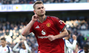 De Ligt trở lại, Carrick thêm vũ khí đua vé C1