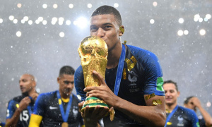 Lịch sử tuyển Pháp: Từ Bộ tứ huyền ảo đến đỉnh thế giới