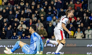 Soi trận AC Milan vs Como: Quyết bám đuổi Inter