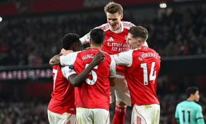 Chìa khóa giúp Arsenal xuyên thủng khối bê tông tại Molineux