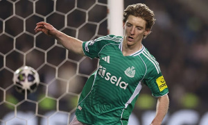 Anthony Gordon thách thức di sản Alan Shearer sau cú poker lịch sử