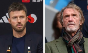 Carrick bảo vệ phòng thay đồ MU sau vụ Sir Jim vạ miệng