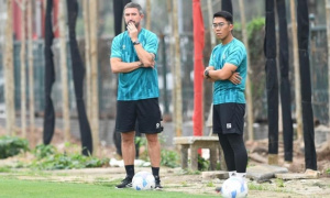 Harry Kewell thừa nhận Hà Nội FC khó bắt kịp đội đầu bảng